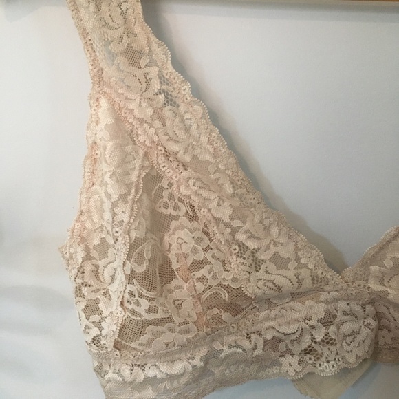 3/$30 H&M Lace Bralette - Picture 4 of 5